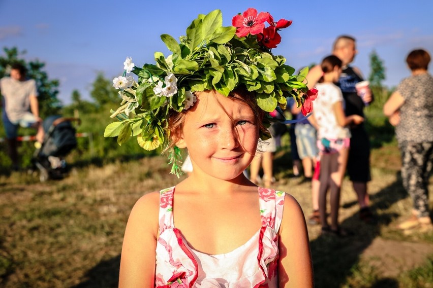 DNI RYCZYWOŁU. Nad Flintą trwają tradycyjne Wianki