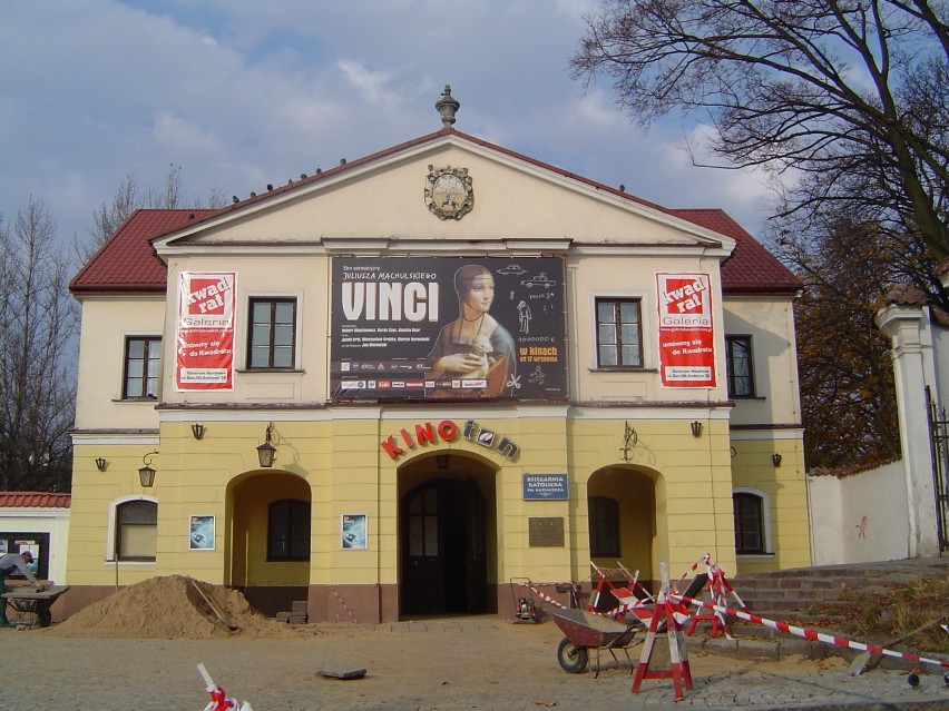 Białystok 18 lat temu. Młodsi mieszkańcy nie poznaliby swojego rodzinnego miasta. Zobacz, ile się zmieniło [ZDJĘCIA]