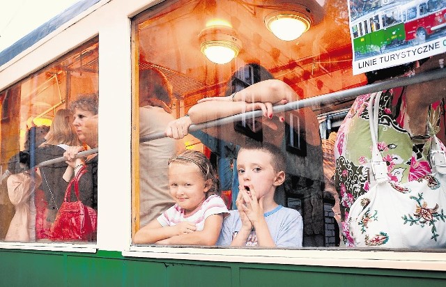 W niedzielę w godzinach od 13 do 17 będą kursowały zabytkowe tramwaje i autobusy