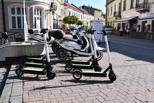 W Tarnowie dostępnych jest pięć skuterów oraz dwadzieścia hulajnóg elektrycznych. Jeśli się przyjmą, firma zamierza dostarczyć kolejne.