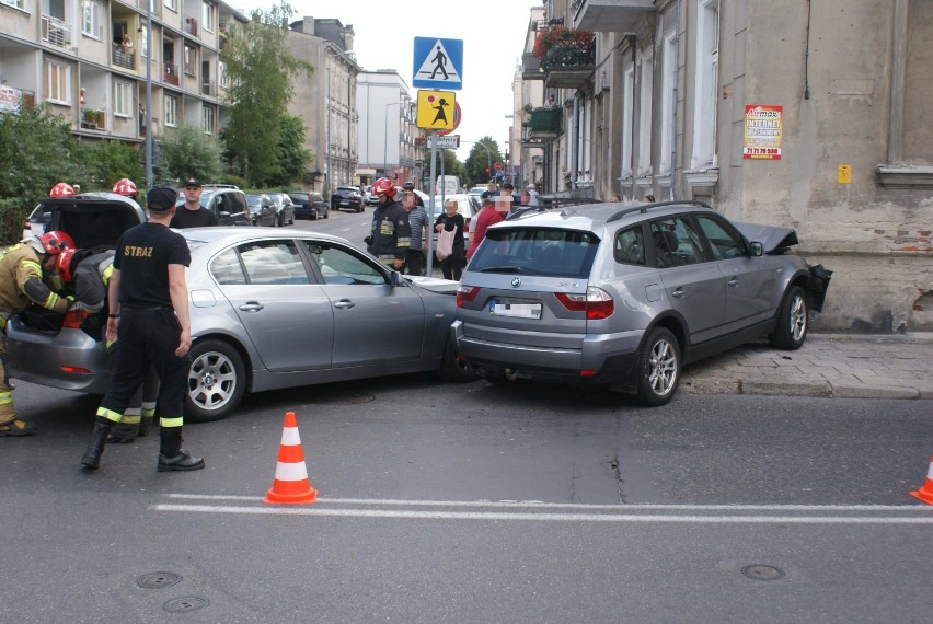 Wypadek na skrzyżowaniu ulic Młynarskiej i Staszica w...