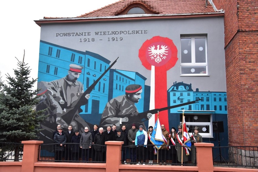 Odsłonięcie muralu Powstania Wielkopolskiego na budynku...