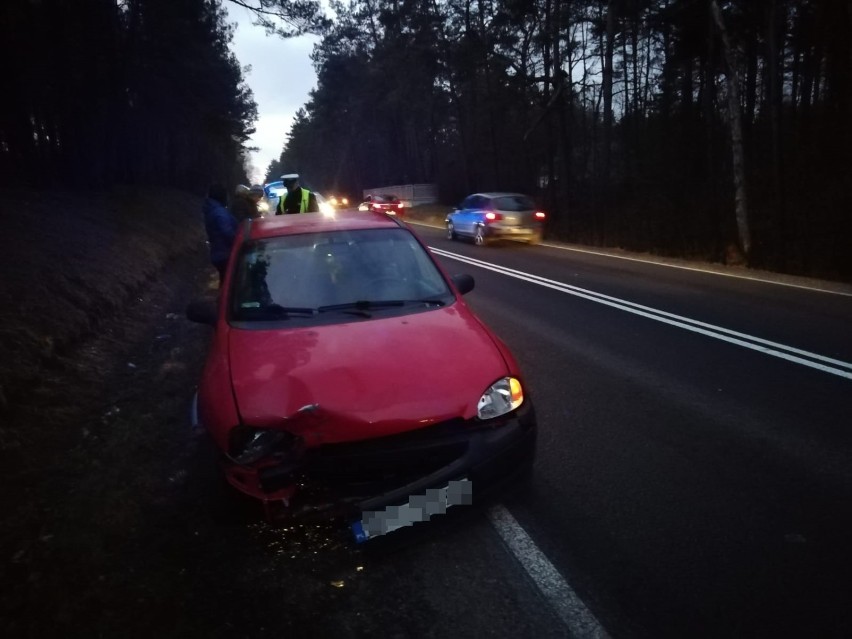 Wypadek na DK 91 w okolicach Fryszerki. W opla uderzyło koło [ZDJĘCIA]