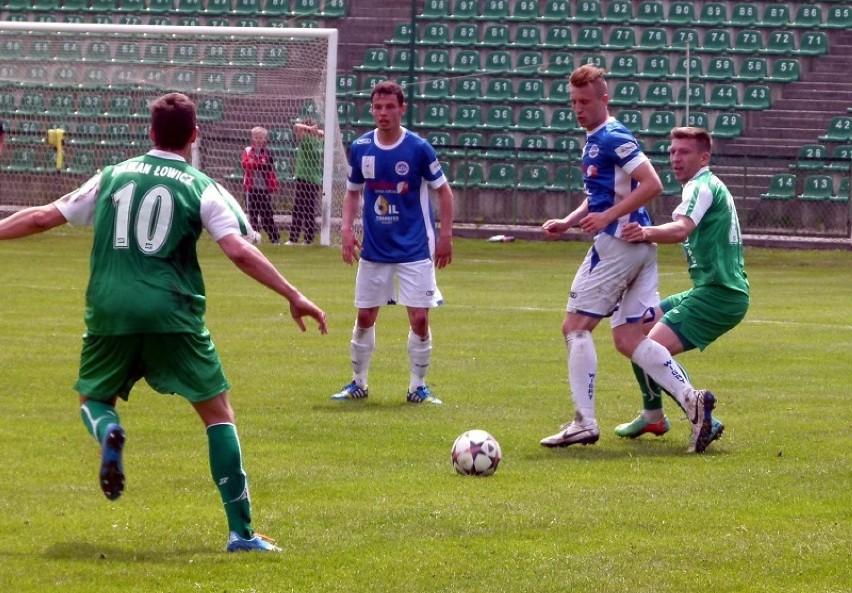 Pelikan Łowicz przegrał 0:1 (FOTO)