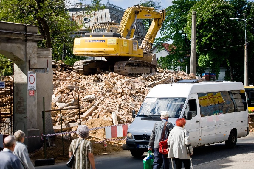 Do końca 2013 r. z powierzchni Wałbrzycha ma zniknąć około 40 domów, które nie nadają się do remontu