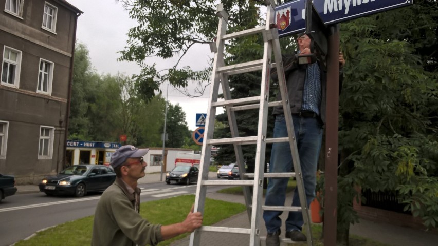 Nowe tabliczki z nazwami ulic w Świebodzinie: Zachodnia,...