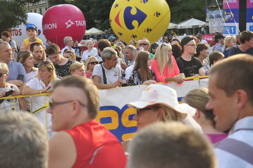 Tour de Pologne 2019. Kolarze zaprezentowali się w Krakowie. Rafał Majka w gronie faworów [ZDJĘCIA] 
