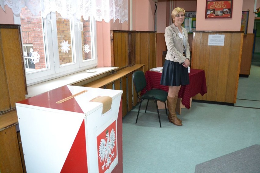 Referendum Czerwionka-Leszczyny: mieszkańcy głosują. Zdjęcia...