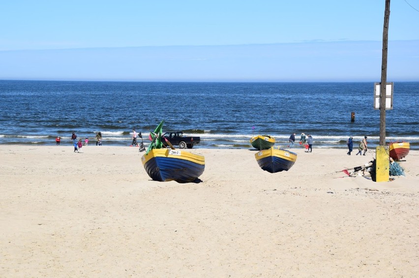 Pierwszy weekend z otwartymi plażami. Ludzie chętnie korzystają ze złagodzenia przepisów