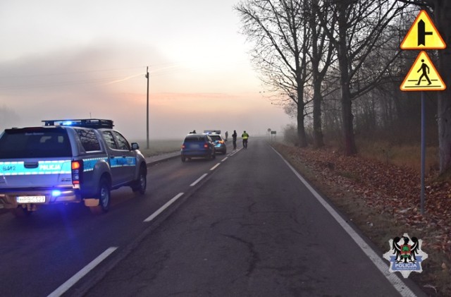 Poszukiwani świadkowie wypadku na trasie Mieroszów - Golińsk. Młody mężczyzna ma bardzo poważne obrażenia ciała 