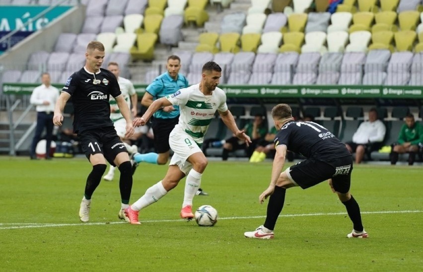 Bramki: 1:0 Mateusz Żukowski (12), 2:0 Maciej Gajos (19),...