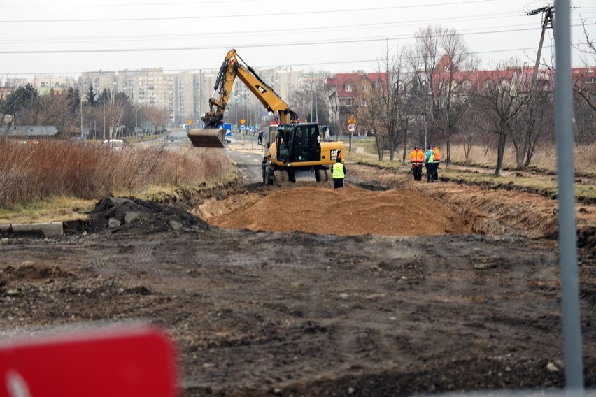 Trwa remont ulicy Sikorskiego w Legnicy.