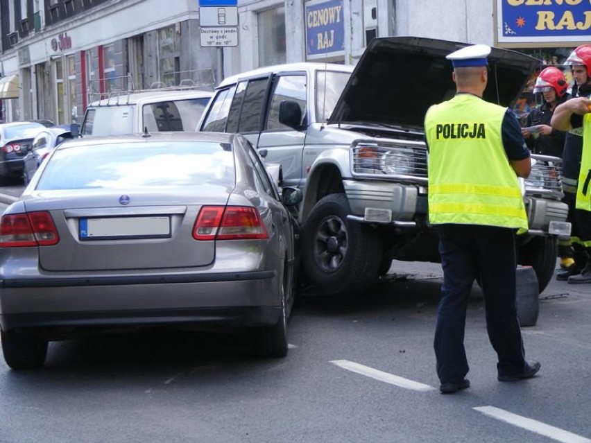 Wypadek na skrzyżowaniu Głogowskiej i Berwińskiego
