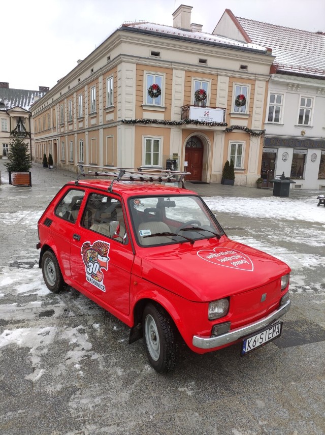 Licytacja „Malucha” 

Na rzecz tegorocznego finału Wielkiej Orkiestry Świątecznej pomocy został przekazany fiat 126p. 

Link do licytacji możecie znaleźć tutaj.