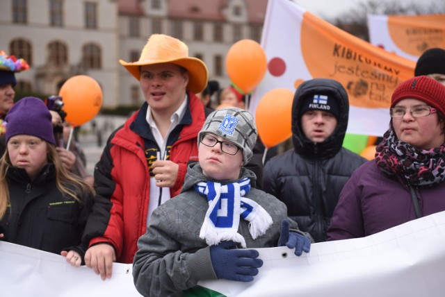 Stowarzyszenie Na Tak zbiera pieniądze na turnusy wakacyjne dla dzieci, młodzieży i osób dorosłych z niepełnosprawnością intelektualną.