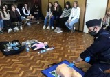 Sztum-Bągart. Policjanci uczyli w szkole, jak udzielać pierwszej pomocy