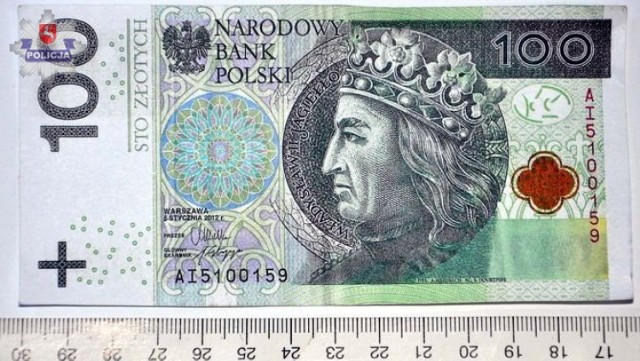 Gmina Horodło: Drukował banknoty w domu na drukarce. Kupował za nie kontrabandę