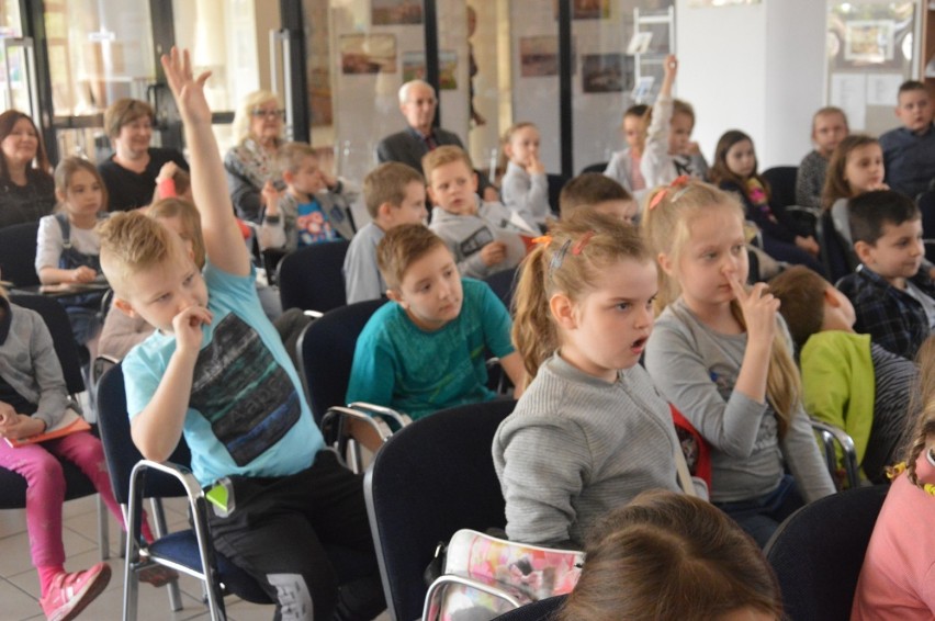 Tydzień Bibliotek Radomsko 2017: Spotkanie z Joanną Kmieć 