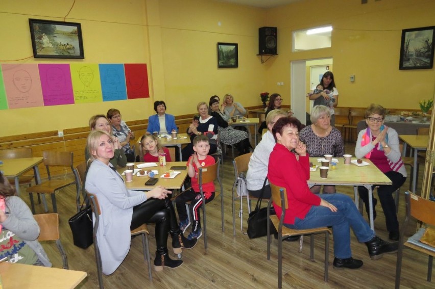 Dzień kobiet w Osiedlowym Ośrodku Kultury w Brodnicy 