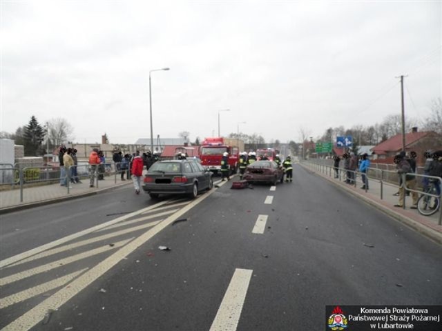 Kolizja w Przytocznie, zderzyły się 2 samochody osobowe