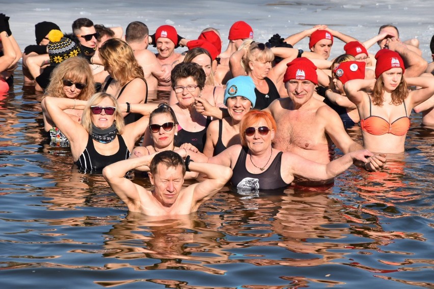 Gniezno: morsowanie na plaży miejskiej [21.02.2021]