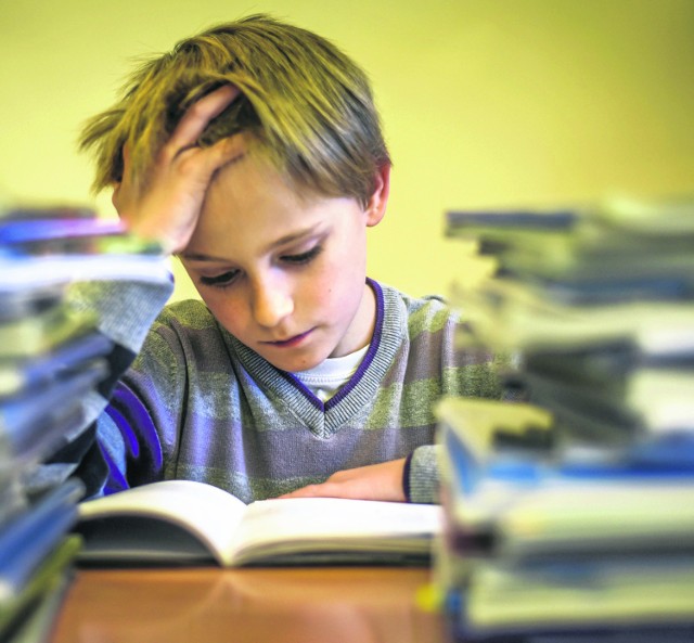 Rzecznik Praw Dziecka zwraca uwagę na to, że uczniowie mają zbyt wiele zadań domowych