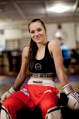 Pleszewianka Nicola Kaczmarek okazała się najlepsza podczas rozgrywanego w Dublinie Pucharu Świata w Kickboxingu „Irish Open” 