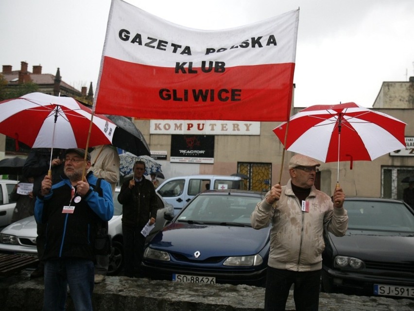 Sosnowiec: Marsz w obronie TV Trwam przeszedł ulicą Piłsudskiego [ZDJĘCIA]