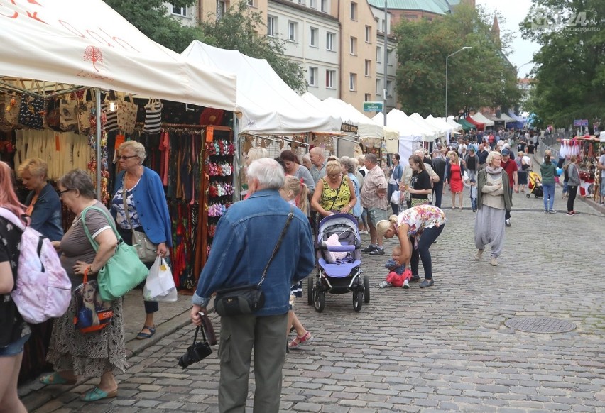 Trwa Jarmark Jakubowy w Szczecinie. Zobacz, co można tam znaleźć! [ZDJĘCIA]