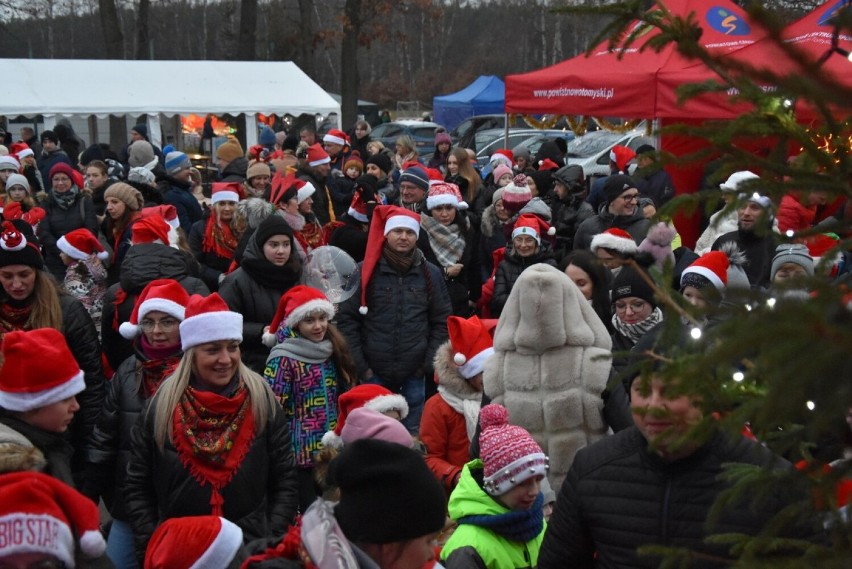 Na I Bukowieckim Jarmarku Bożonarodzeniowym zgromadziły się...