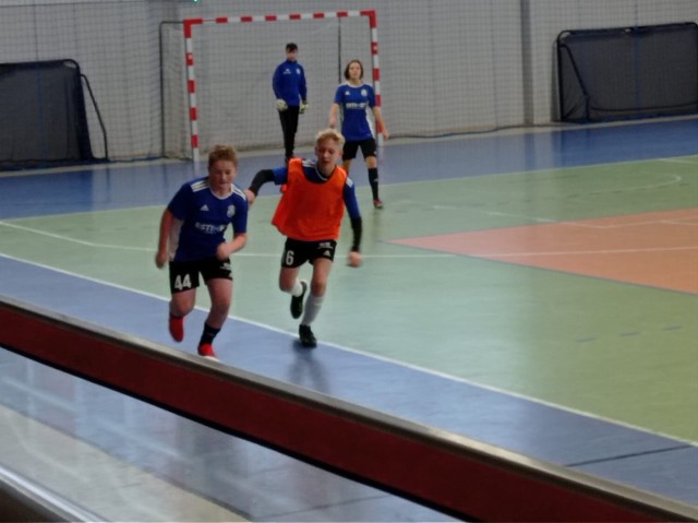 KS Skorzewo. W hali sportowej w Kiełpinie ruszyła Halowa Liga Juniorów