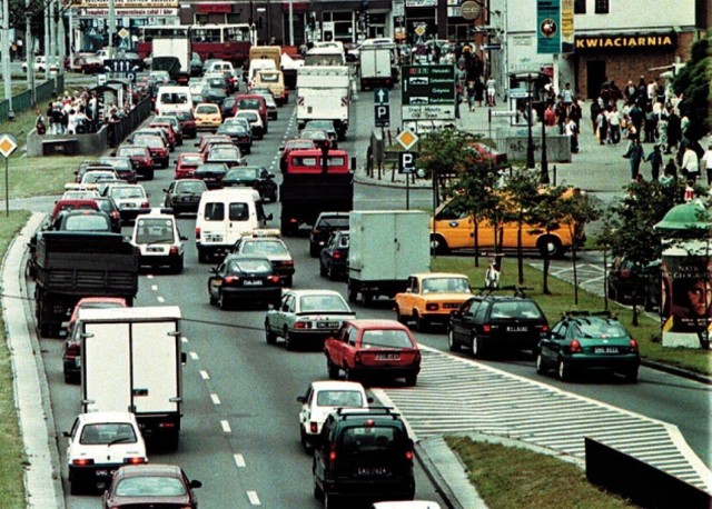 Jak wyglądały trójmiejskie ulice ponad 20 lat temu. Archiwalne zdjęcia