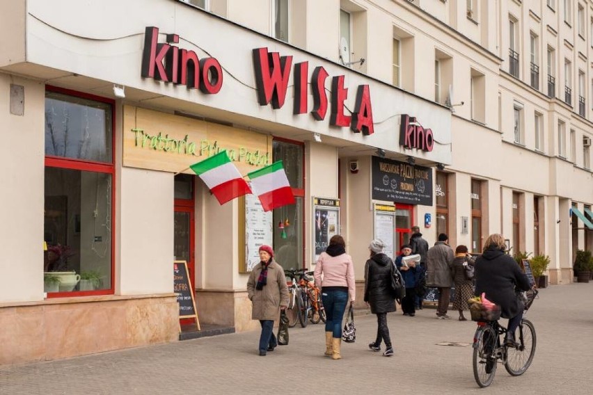 Kino Wisła, które znajduje się przy placu Wilsona 2 to jedno...