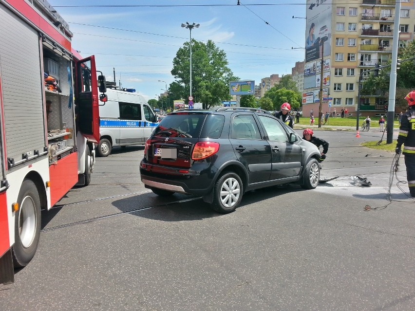 Wypadek na skrzyżowaniu Przybyszewskiego i Rydza-Śmigłego w Łodzi