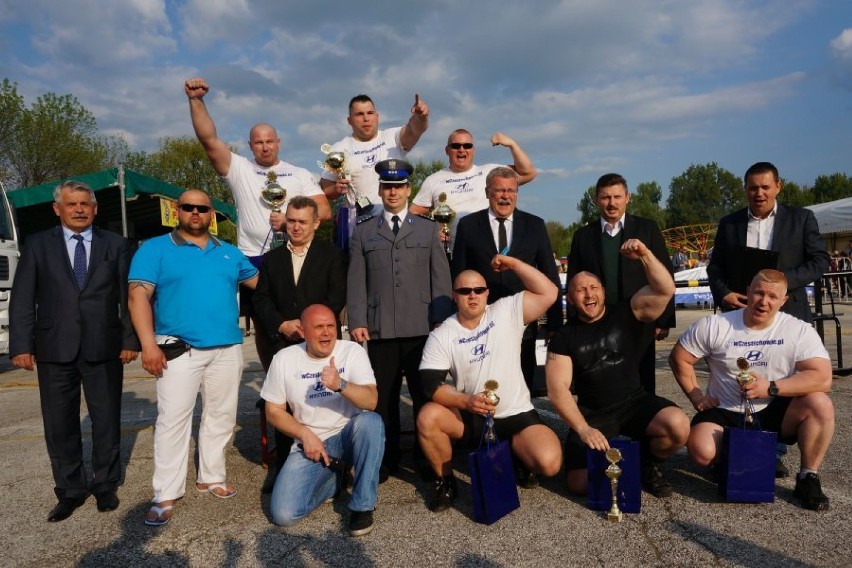 Policyjne zawody strongman w Kłobucku