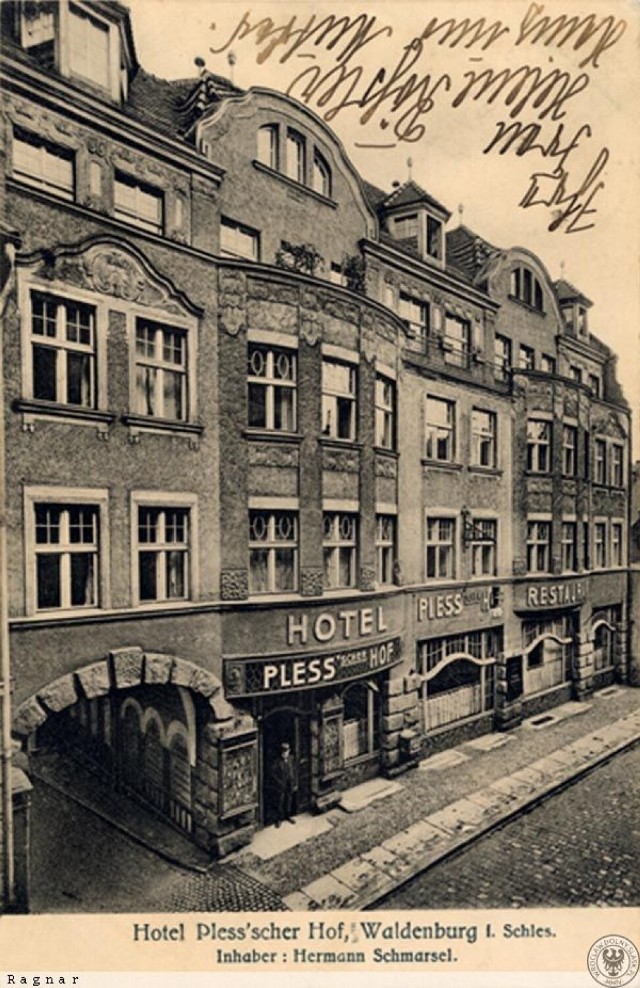 Lata 1910-1930 
Ulica Sienkiewicza, wraz z hotelem