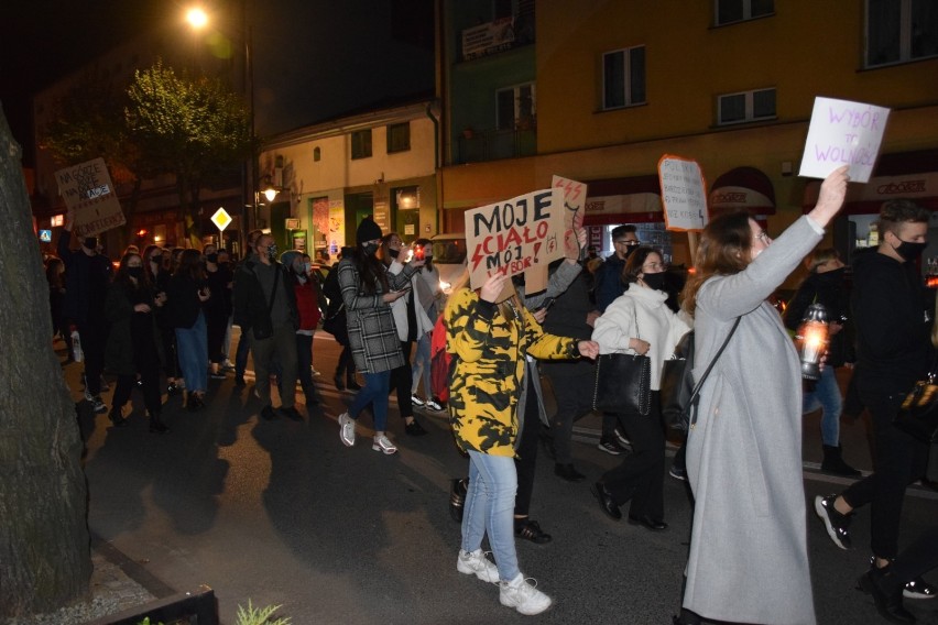 Protest kobiet w Zduńskiej Woli. Będą utrudnienia w ruchu w środę MAPKA