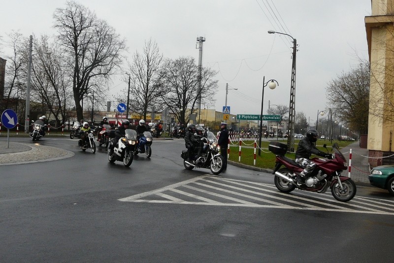 Parada motocykli ulicami Tomaszowa (zobacz zdjęcia)