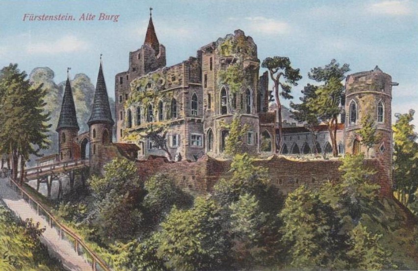 Zamek Stary Książ (niem. Alte Burg), którego ruiny są...