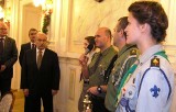 Harcerze z Beskidzkiego Hufca przynieśli Betlejemskie Światło Pokoju bielskim radnym i redakcji DZ