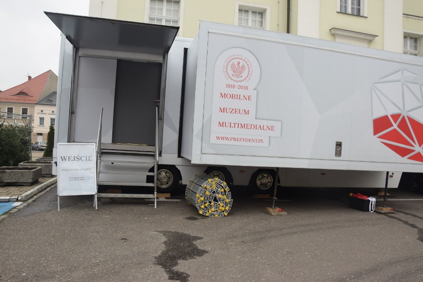 Mobilne Muzeum Multimedialne zawitało do Kościana ZDJĘCIA 