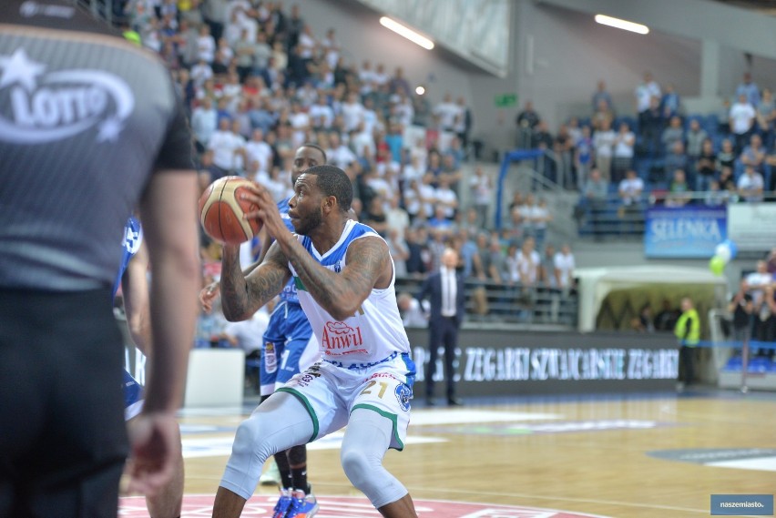 Anwil Włocławek - HydroTruck Radom 78:82 w 8. kolejce EBL. Powtórka z Trefla! [zdjęcia]  