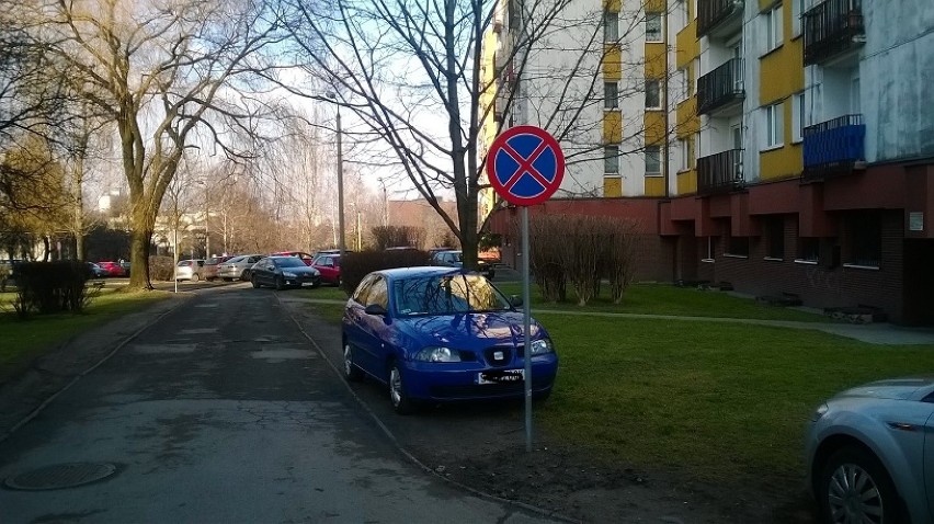 Miszcz parkowania w Katowicach - Zdjęcie przysłane przez...