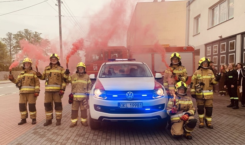 Przywitanie strażackiego volkswagena amaroka w Gorzowie...