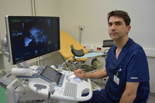 dr Damian Ziętek, lekarz-ginekolog z Referencyjnego Ośrodka Diagnostyki i Leczenia Niepłodności w Opolu.