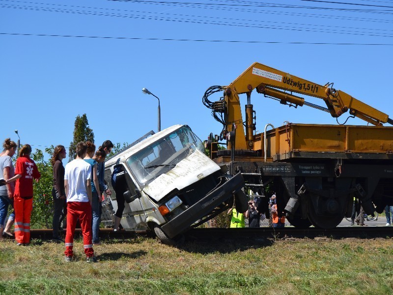 Lębork: Pozorowany wypadek na przejeździe kolejowym