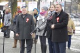 Polonez maturzystów na Starym Rynku w Łowiczu (Zdjęcia)