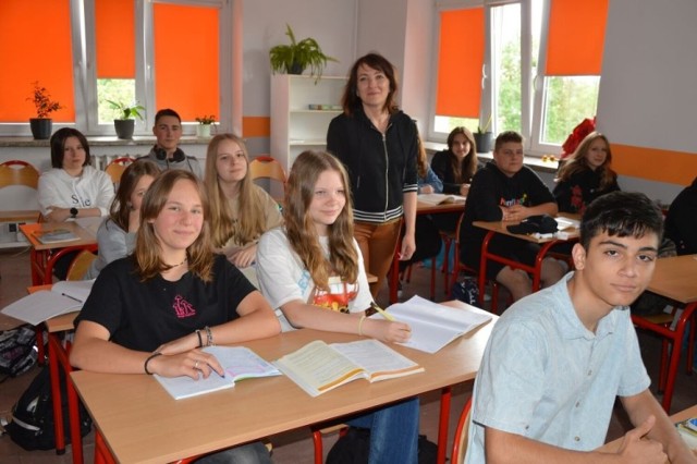 Ostatnia przed egzaminami lekcja matematyki w Szkole Podstawowej numer 3 imienia Stefana Żeromskiego w Suchedniowie.