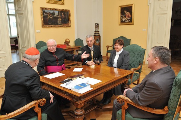 8 lutego 2013 roku Delegacja Miasta, Uzdrowiska i Parafii w...