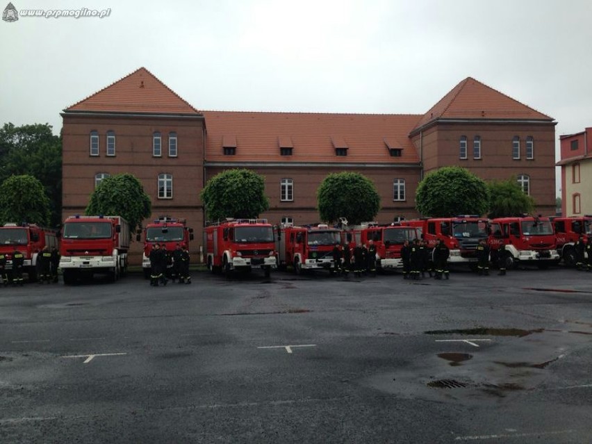 Strażacy z Mogilna pomagają przy powodzi na Dolnym Śląsku...